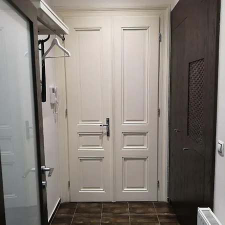 아파트 New, Luxury! 1, Center. 55m², 2 Apartment. 5min Walk To Wenceslas Square, 10min Walk To National Museum. Navratilova Street № 1, Nove Mesto *